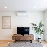Paraíso 2M w/ AC&Balcony by LovelyStay