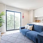 Paraíso 2M w/ AC&Balcony by LovelyStay